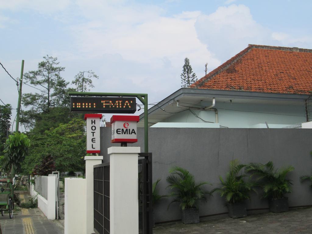 Hotel Emia Bandung Zewnętrze zdjęcie